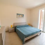 Golfo Di Διαμέρισμα Lacona